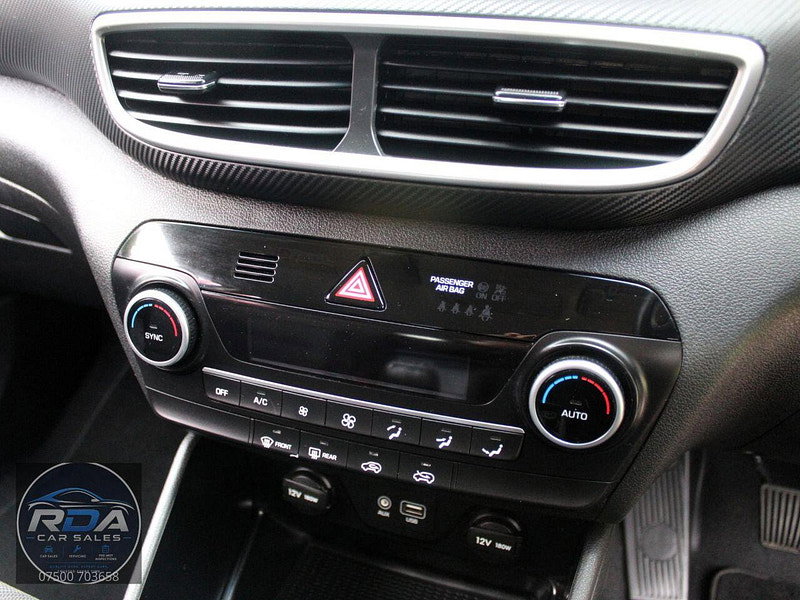 Hyundai Tucson 1.6 GDi S Connect SUV 5dr Petrol Manual Euro 6 (s/s) (132 ps)