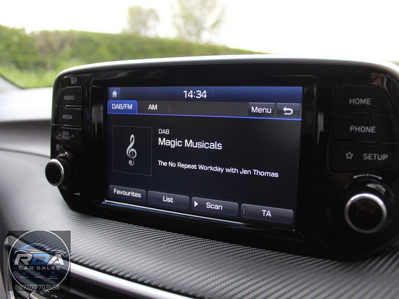 Hyundai Tucson 1.6 GDi S Connect SUV 5dr Petrol Manual Euro 6 (s/s) (132 ps)