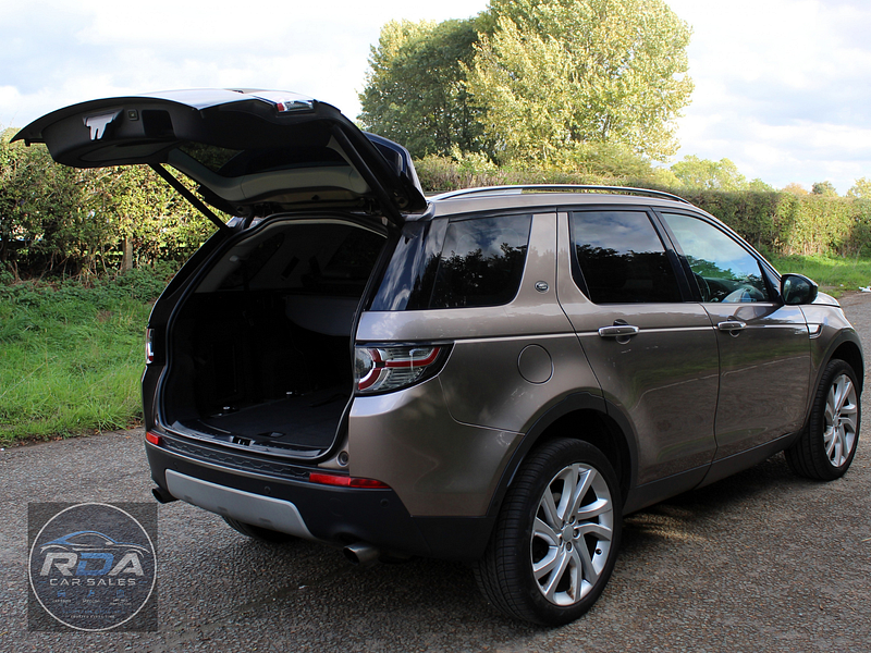 Land Rover Discovery Sport 2.0 TD4 HSE Luxury SUV 5dr Diesel Auto 4WD Euro 6 (s/s) (180 ps)