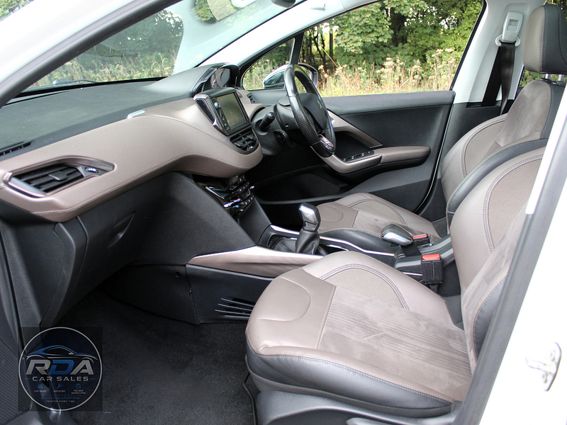 Peugeot 2008 1.6 e-HDi Feline SUV 5dr Diesel Manual Euro 5 (s/s) (Calima) (92 ps)