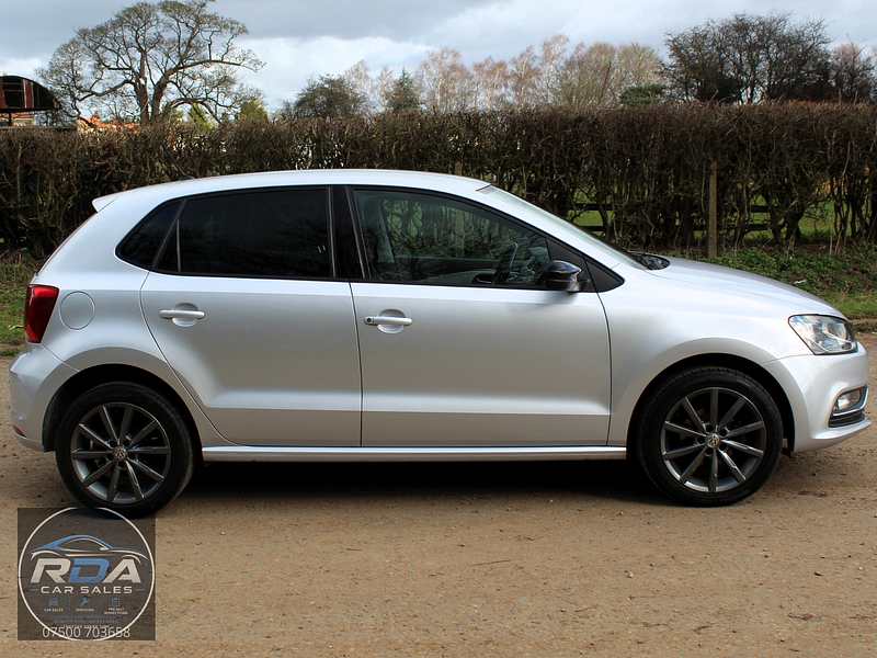 Volkswagen Polo 1.2 TSI BlueMotion Tech SE Design Hatchback 5dr Petrol Manual Euro 6 (s/s) (90 ps)