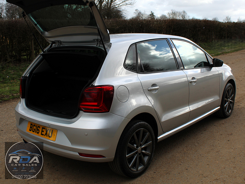 Volkswagen Polo 1.2 TSI BlueMotion Tech SE Design Hatchback 5dr Petrol Manual Euro 6 (s/s) (90 ps)
