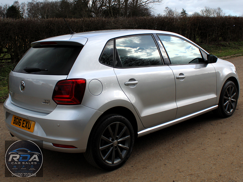 Volkswagen Polo 1.2 TSI BlueMotion Tech SE Design Hatchback 5dr Petrol Manual Euro 6 (s/s) (90 ps)