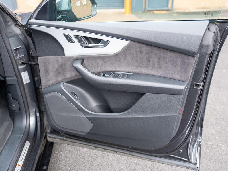 Audi Q8 3.0 Q8 S Line 50 TDI Quattro Auto 4WD 5dr