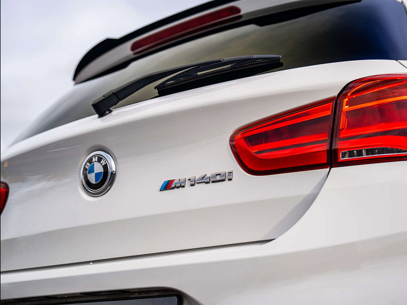 2017 BMW 1 Series in Alpine White, photo 60 of 66