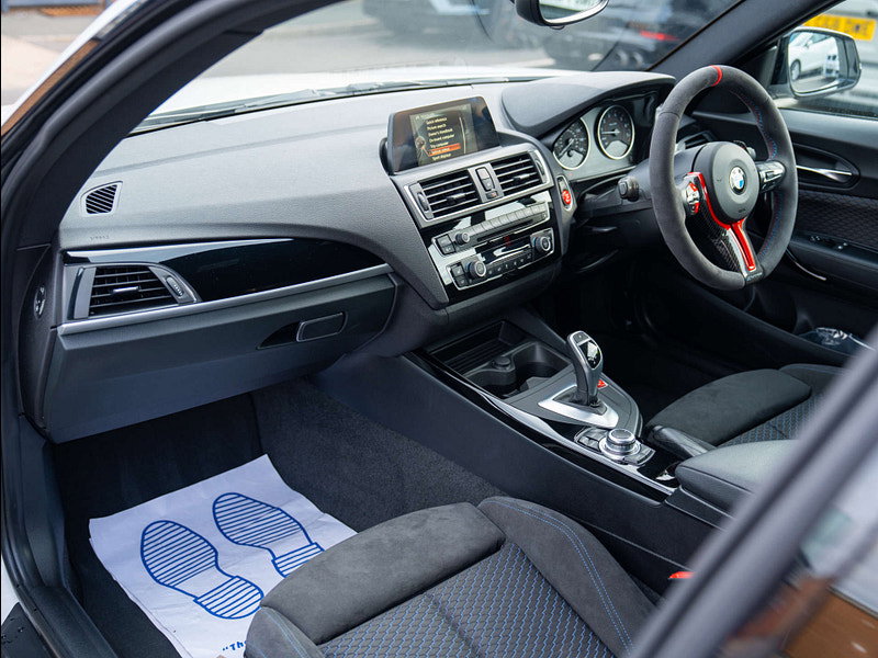 2017 BMW 1 Series in Alpine White, photo 5 of 66