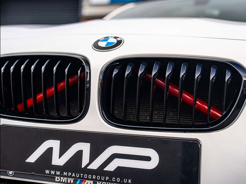 2017 BMW 1 Series in Alpine White, photo 39 of 66