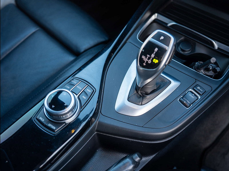 2018 BMW 1 Series in Estoril Blue, photo 66 of 71