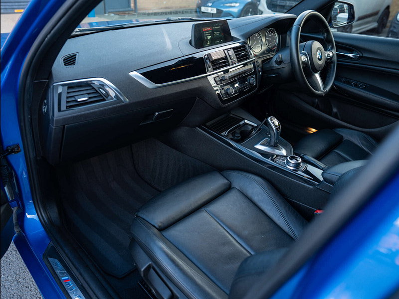 2018 BMW 1 Series in Estoril Blue, photo 32 of 71