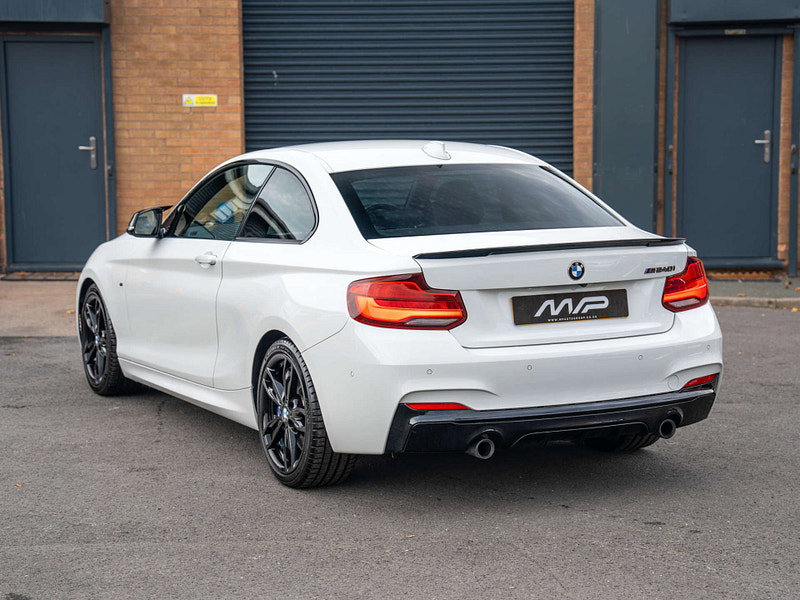 2017 BMW 2 Series in Alpine White, photo 2 of 71