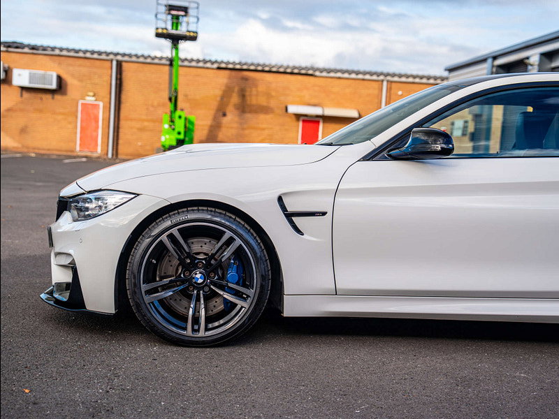 2016 BMW M4 in Alpine White, photo 26 of 79