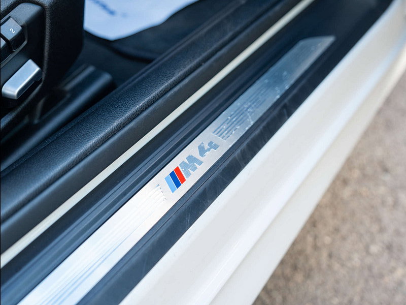 2016 BMW M4 in Alpine White, photo 71 of 79