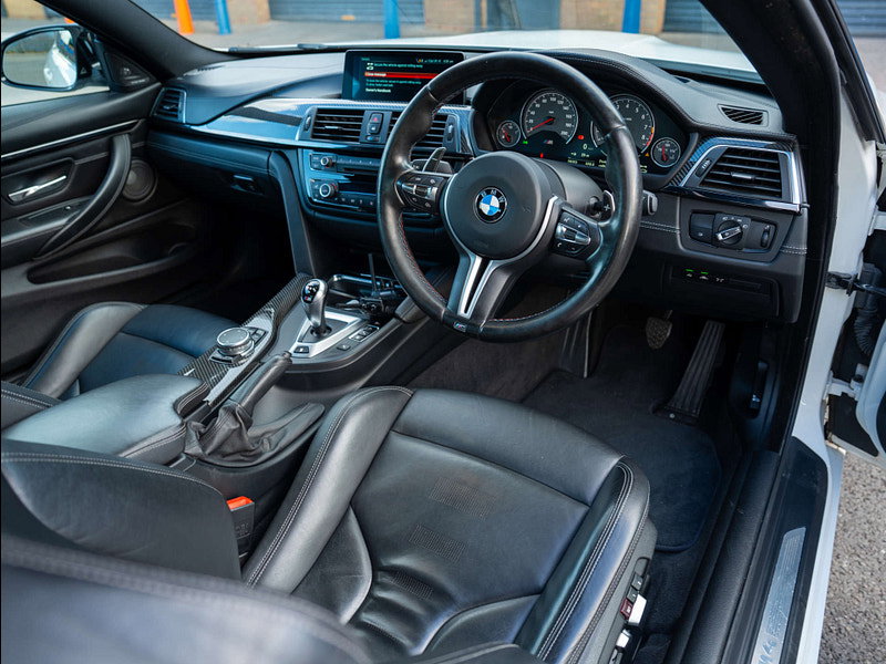 2016 BMW M4 in Alpine White, photo 3 of 79