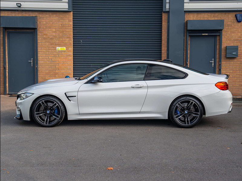 2016 BMW M4 in Alpine White, photo 9 of 79