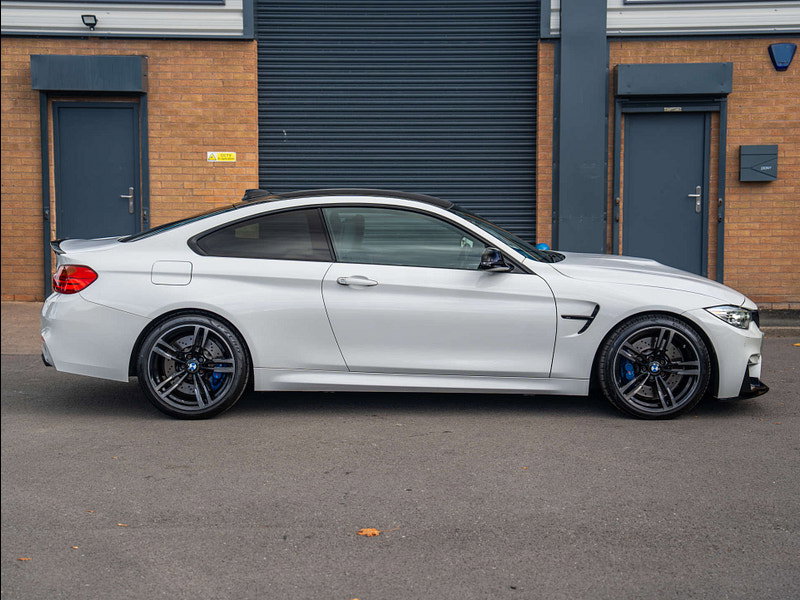 2016 BMW M4 in Alpine White, photo 12 of 79