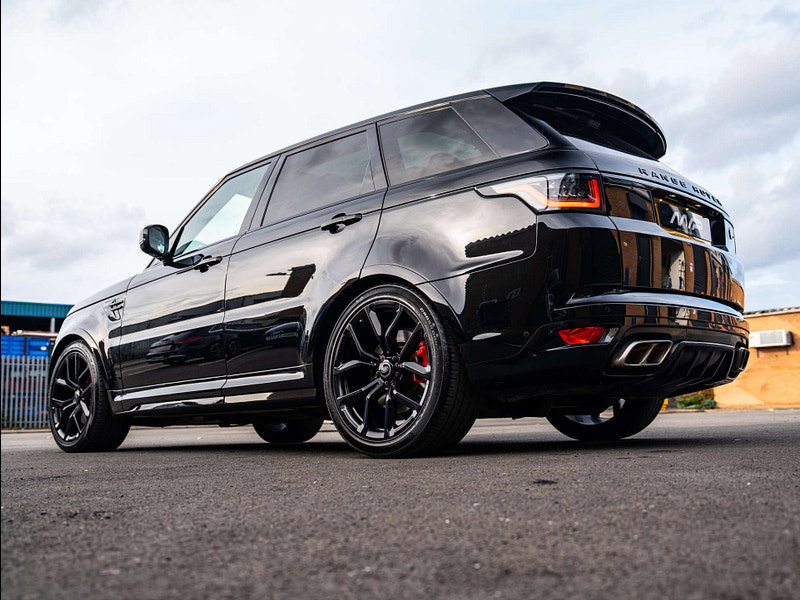 2019 Land Rover Range Rover Sport in Santorini Black, photo 33 of 95
