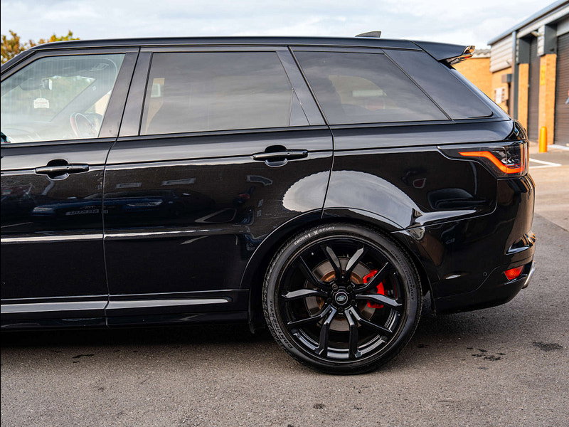 2019 Land Rover Range Rover Sport in Santorini Black, photo 32 of 95