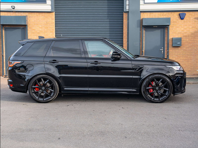 2019 Land Rover Range Rover Sport in Santorini Black, photo 13 of 95
