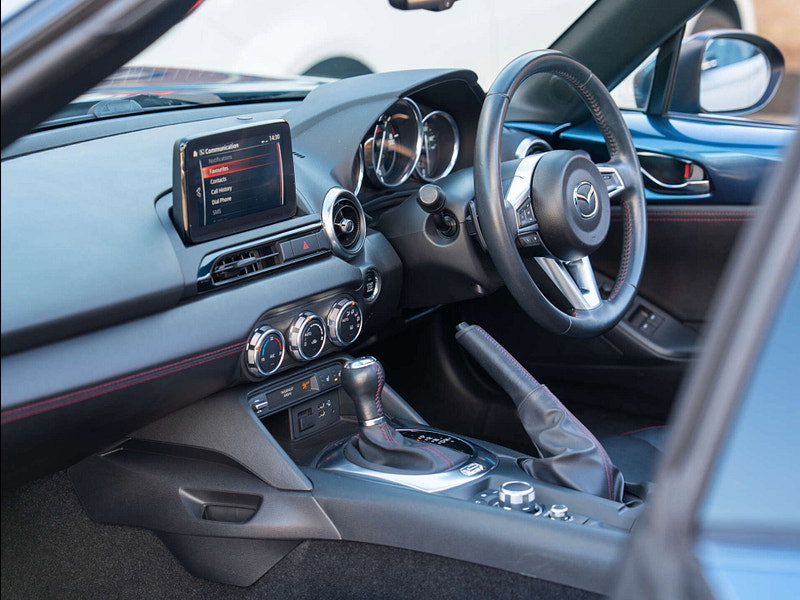 2018 Mazda MX-5 RF in Eternal Blue Mica, photo 36 of 91