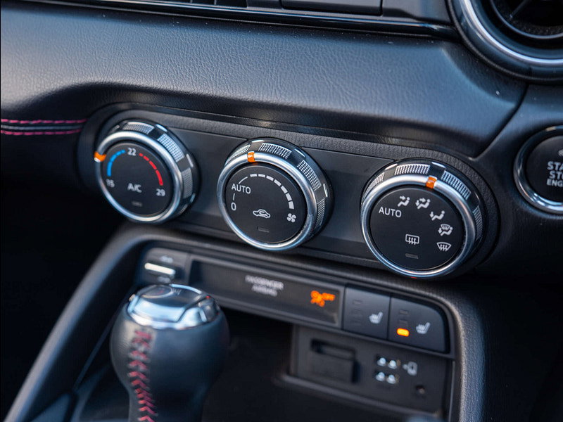 2018 Mazda MX-5 RF in Eternal Blue Mica, photo 51 of 91