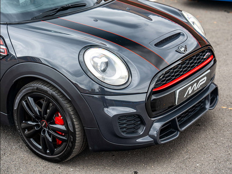 2017 MINI Hatch in Thunder Grey, photo 18 of 79