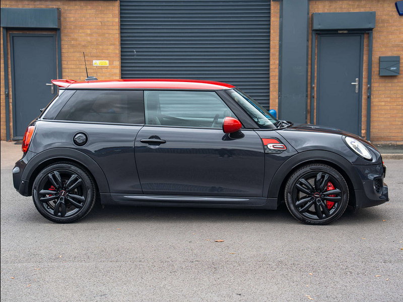 2017 MINI Hatch in Thunder Grey, photo 12 of 79