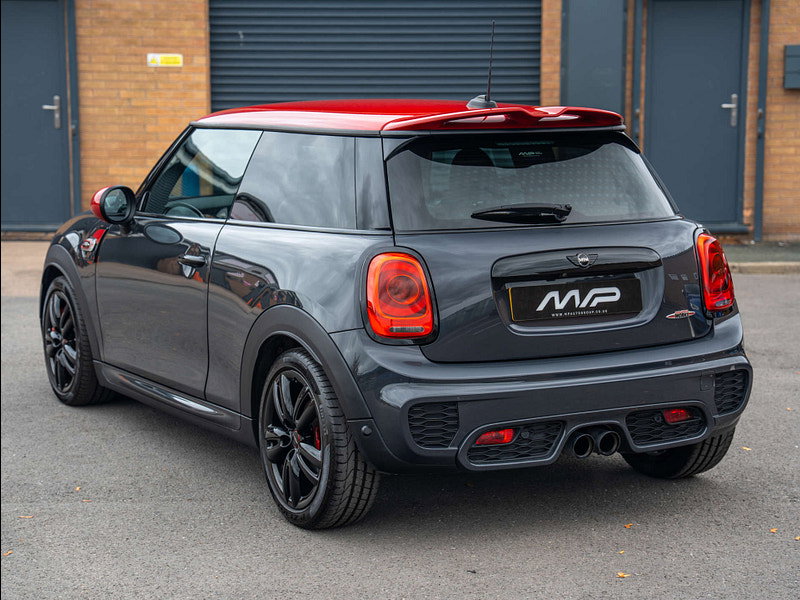2017 MINI Hatch in Thunder Grey, photo 2 of 79
