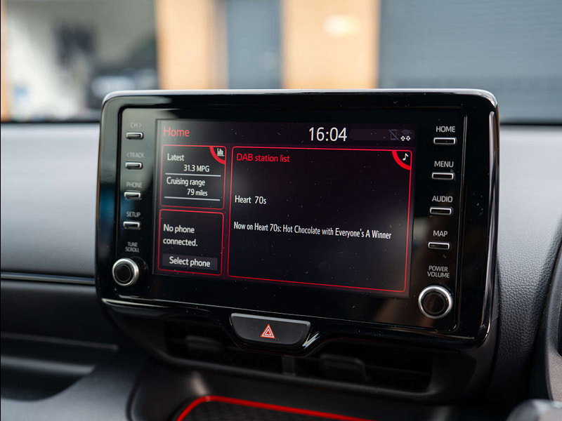 2020 Toyota GR YARIS in Pearl White, photo 19 of 69