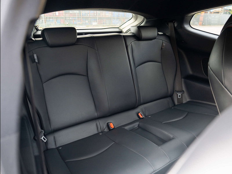 2020 Toyota GR YARIS in Pearl White, photo 17 of 69