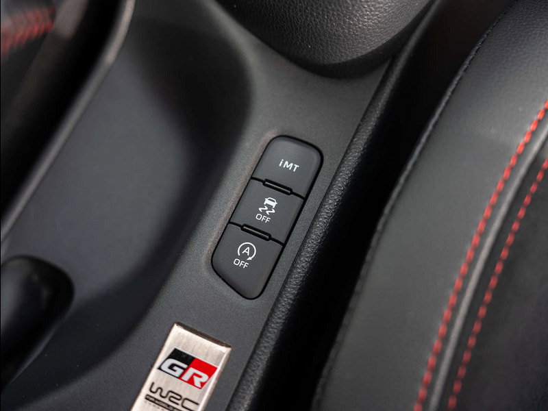 2020 Toyota GR YARIS in Pearl White, photo 57 of 69