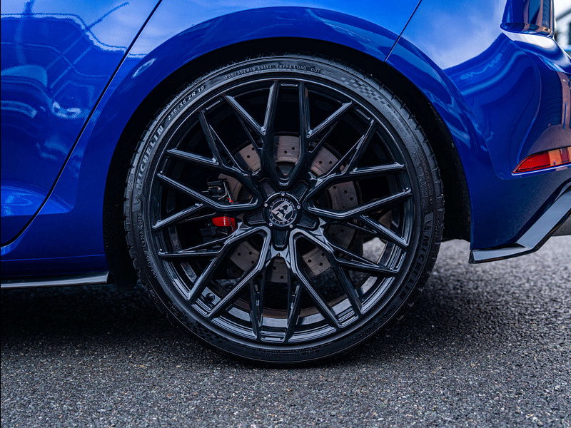 2017 Volkswagen Golf in Lapiz Blue, photo 35 of 79