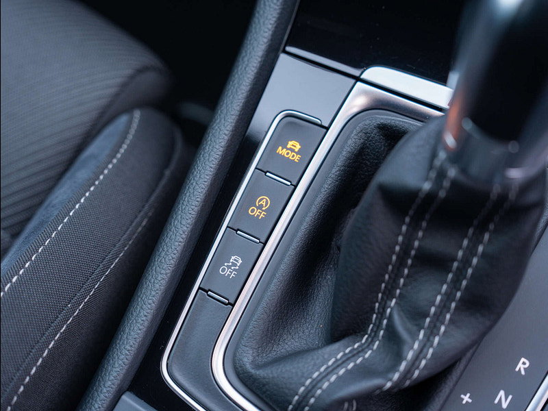 2017 Volkswagen Golf in Lapiz Blue, photo 65 of 79