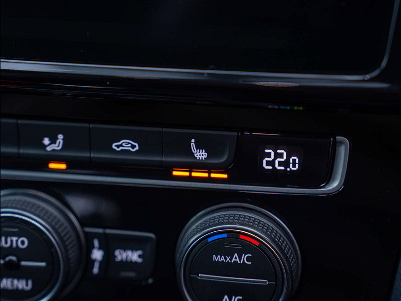 2017 Volkswagen Golf in Lapiz Blue, photo 64 of 79