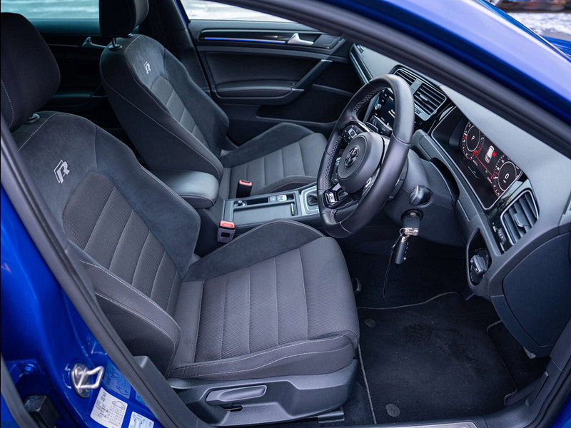 2017 Volkswagen Golf in Lapiz Blue, photo 30 of 79