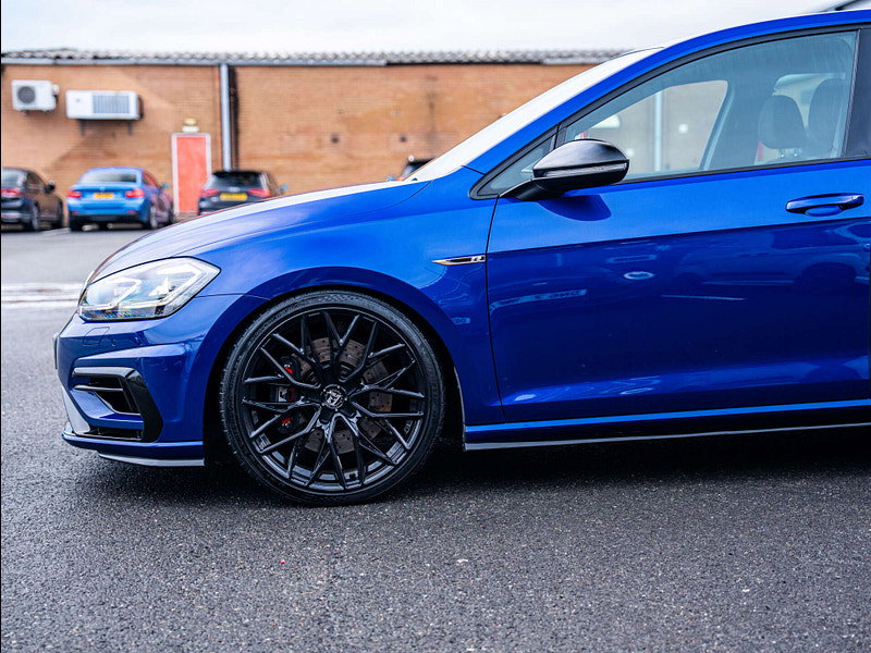 2017 Volkswagen Golf in Lapiz Blue, photo 26 of 79