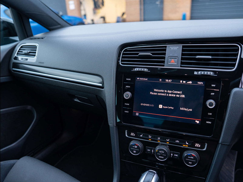 2017 Volkswagen Golf in Lapiz Blue, photo 61 of 79