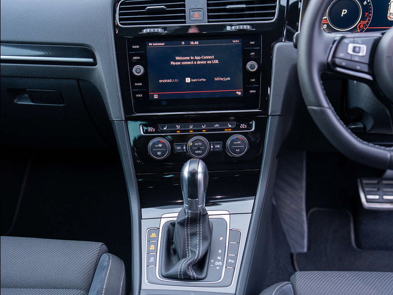 2017 Volkswagen Golf in Lapiz Blue, photo 19 of 79