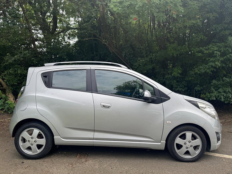 Chevrolet Spark 1.2i LT Hatchback 5dr Petrol Manual Euro 5 (81 ps)