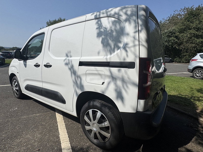 Citroen Berlingo 1.6 BlueHDi 1000 Enterprise M Panel Van 5dr Diesel Manual SWB Euro 6 (s/s) (100 ps)