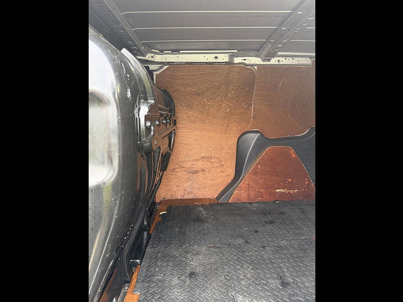 Ford Transit Connect 1.6 TDCi 200 Limited Panel Van 5dr Diesel Manual L1 H1 (124 g/km, 113 bhp)