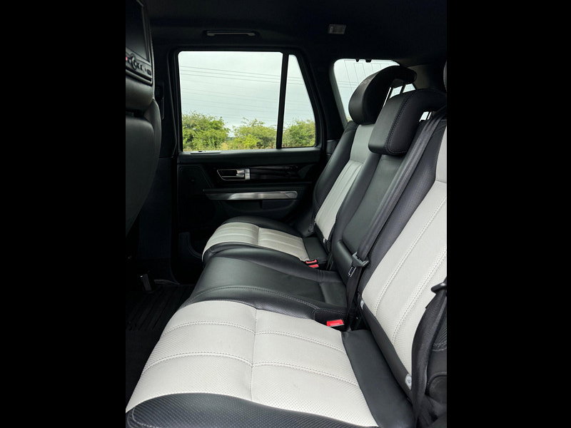 Land Rover Range Rover Sport 3.0 SD V6 HSE Red SUV 5dr Diesel Auto 4WD Euro 5 (255 bhp)