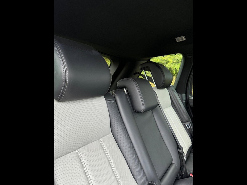 Land Rover Range Rover Sport 3.0 SD V6 HSE Red SUV 5dr Diesel Auto 4WD Euro 5 (255 bhp)