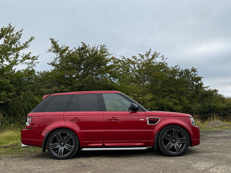 Land Rover Range Rover Sport 3.0 SD V6 HSE Red SUV 5dr Diesel Auto 4WD Euro 5 (255 bhp)