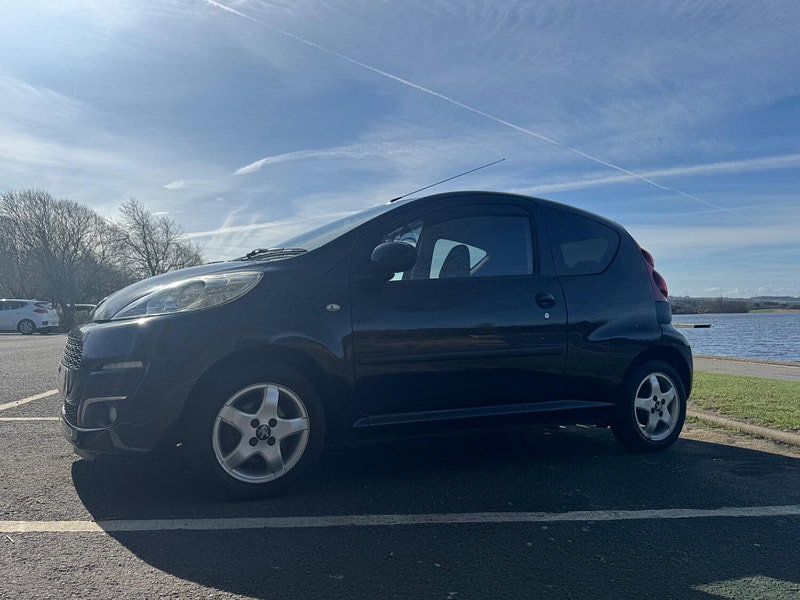 Peugeot 107 1.0 12V Allure Hatchback 3dr Petrol Manual Euro 5 (68 ps)