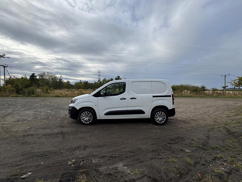 Peugeot Partner 1.5 BlueHDi 1000 Professional Standard Panel Van 5dr Diesel Manual SWB Euro 6 (100 bhp)