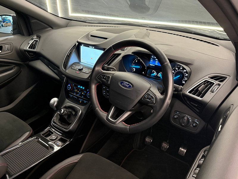 Ford Kuga 2.0 TDCi EcoBlue ST-Line SUV 5dr Diesel Manual Euro 6 (s/s) (150 ps)