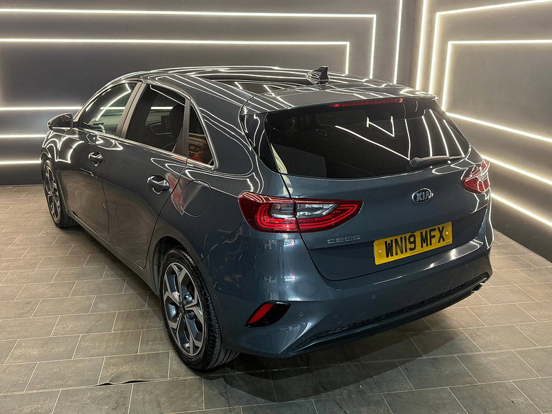 Kia Ceed 1.4 T-GDi First Edition Hatchback 5dr Petrol DCT Euro 6 (s/s) (138 bhp)
