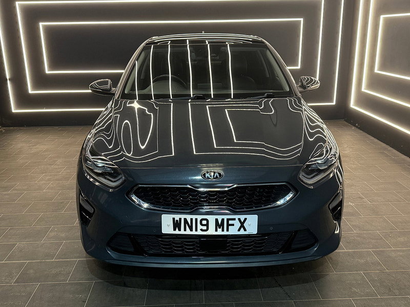 Kia Ceed 1.4 T-GDi First Edition Hatchback 5dr Petrol DCT Euro 6 (s/s) (138 bhp)