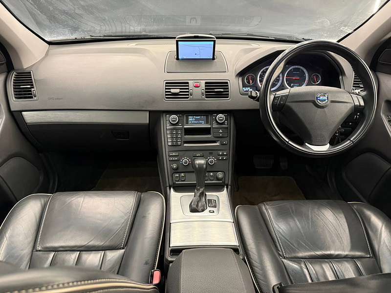 Volvo XC90 2.4 D5 SE Lux SUV 5dr Diesel Geartronic 4WD Euro 5 (200 ps)