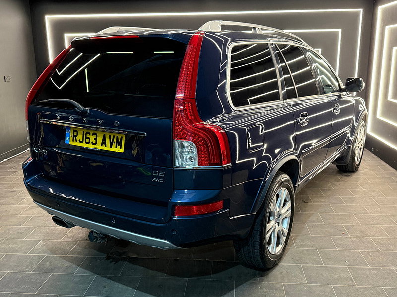 Volvo XC90 2.4 D5 SE Lux SUV 5dr Diesel Geartronic 4WD Euro 5 (200 ps)